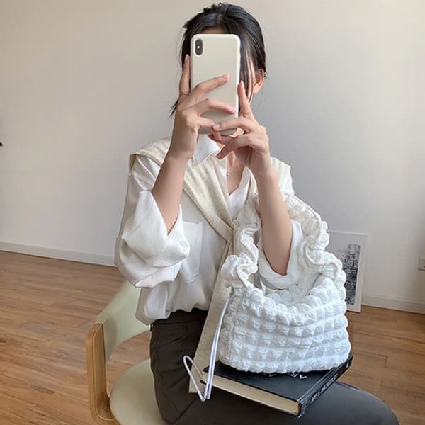 Cloud Taske Plisseret Taske SORT Black