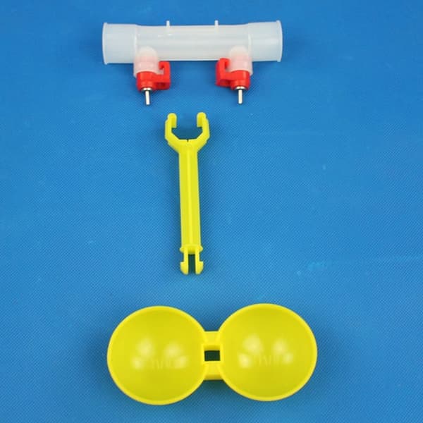 2kpl Chicken Waterer Siipikarjan juomakuppisyöttölaite 2pcs