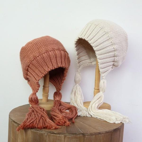 Tupsu neulottu hattu Lei Feng Hat BEIGE Beige