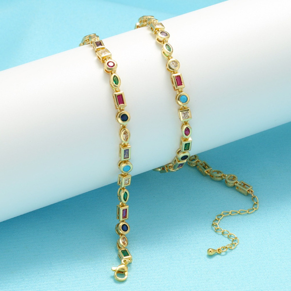 Makeisuuhaara Kuutiosirkonilla Kulta Rannekoru 245MM Kulta Gold Bracelet245mm
