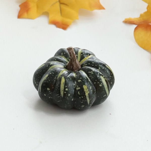 6 kpl Halloweenin keinotekoisen kurpitsan simulaatiorekvisiitta 3 3 3