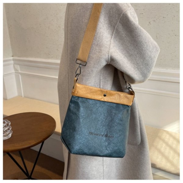 Cross Body Bag Olkalaukku MUSTA black