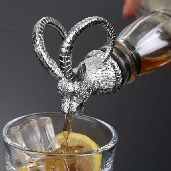 Animal Head Wine Pourer Vinflaska Dispenser 6 6 6