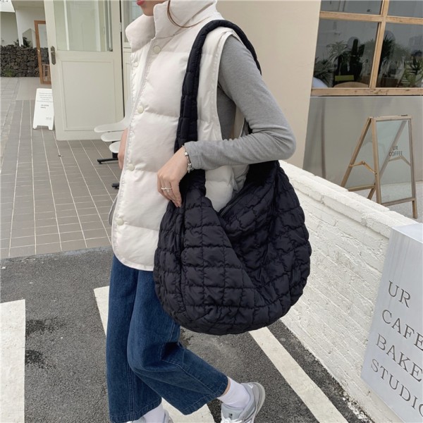 Plissert Cloud Bag Skulderveske GRØNN green