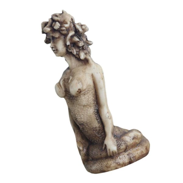 Antik skulptur Ormstaty Ormskulptur