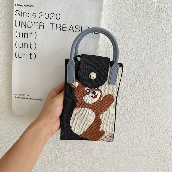 Stickad handväska Knot handledsväska 4 4 4