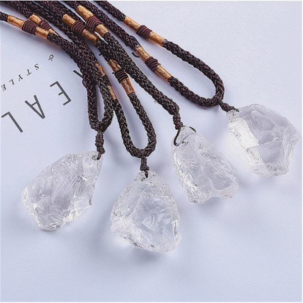 Fluoriittiriipus kaulakoru Natural Quartz Stone VALKOINEN white