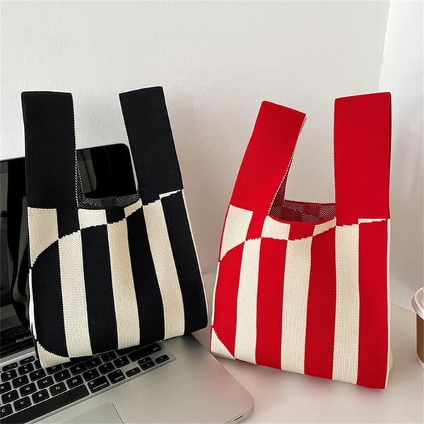 Stickade Handväskor Handväskor BLACK&BEIGE black&beige
