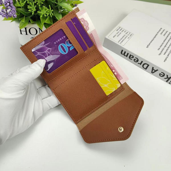 Lyhyt lompakko Multi-card Kukkaro VILLA purple