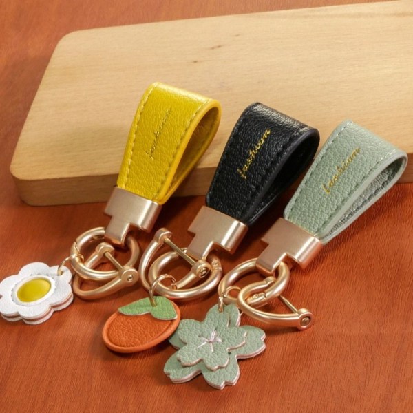 Leather Flower Car Key Chain Car Trinket Keyring SORT Black