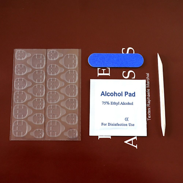 24 kpl Short Square Head tekokynnet Kiiltävät käytettävät tekokynnet DP05-zh413-25