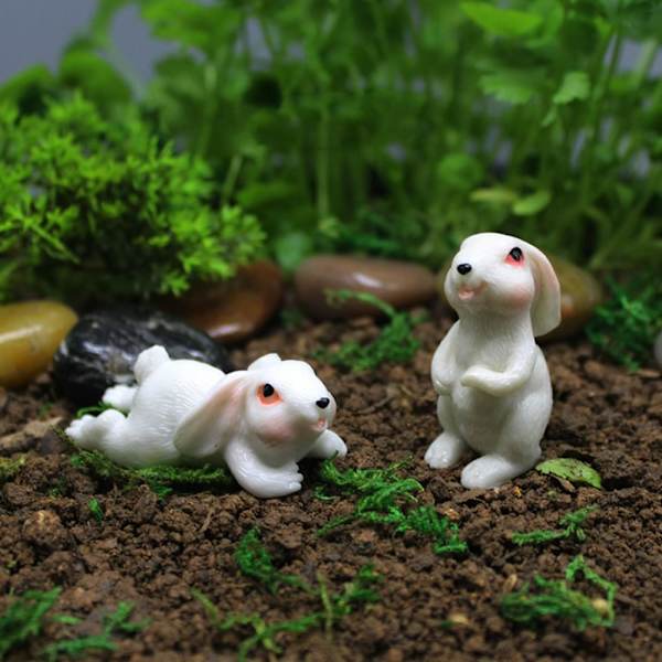 4 kpl Kanit Figuurit Pupu Miniatyyrit SEISTEVÄ SEISEVA Standing