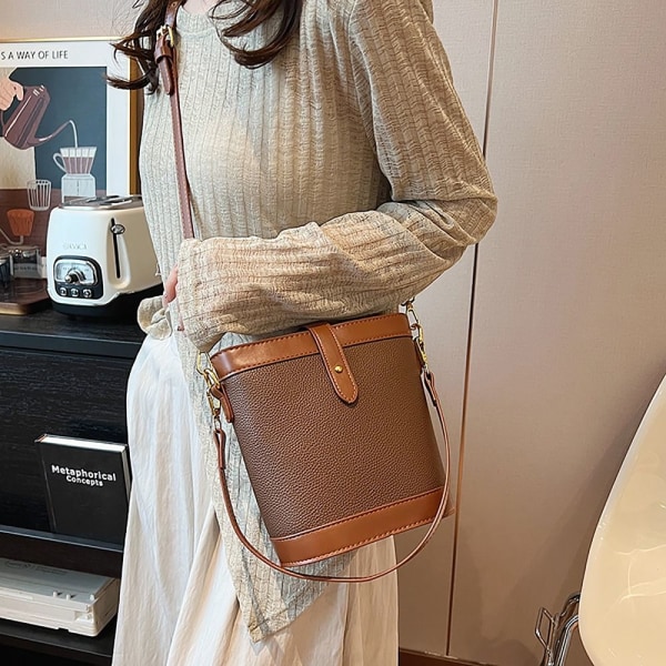 Kainalon olkalaukku Crossbody Bag RUSKEA BROWN