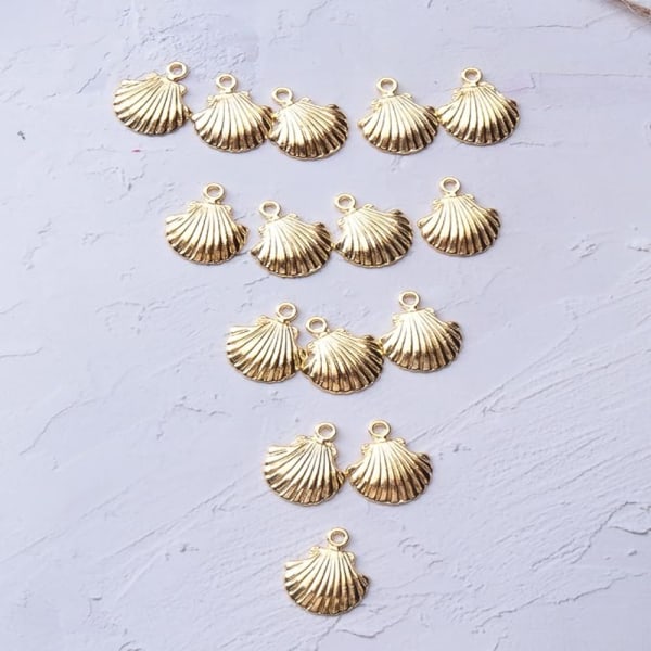 100 stk Havdyr tema Mini Golden Shell Charms kamskjell DIY