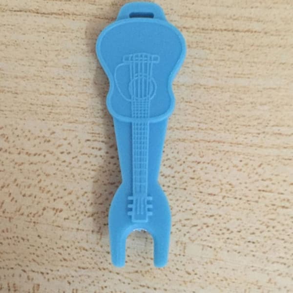 20st Guitar String Picker Fixing Awl Remover VIT white