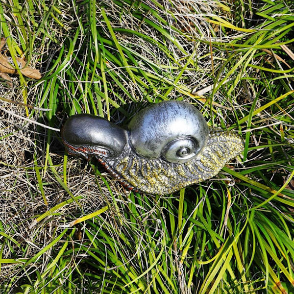 Aliens Snail Statue Figur Statue Model 01 01