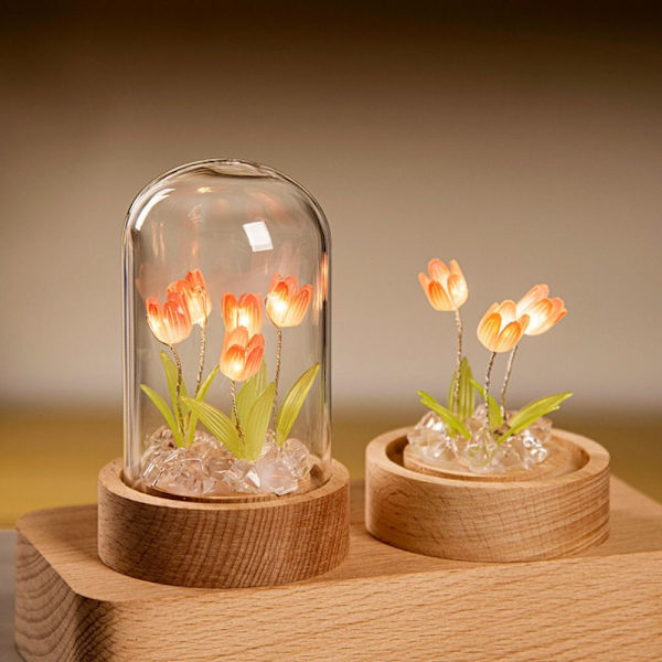 Tulip Natlampe Tulip Flower Bordlampe 2 BLOMSTER 2 BLOMSTER 2 Flowers