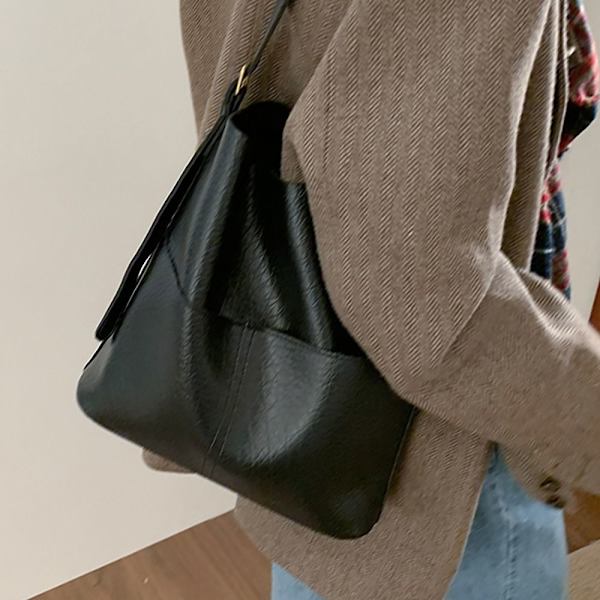 Crossbody Bag Single Olkalaukku RUSKEA BROWN