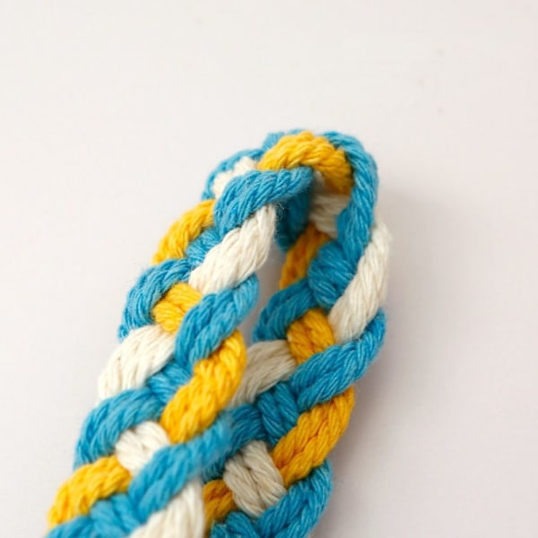 Håndledd nøkkelring Blomst Macrame BLÅ Blue
