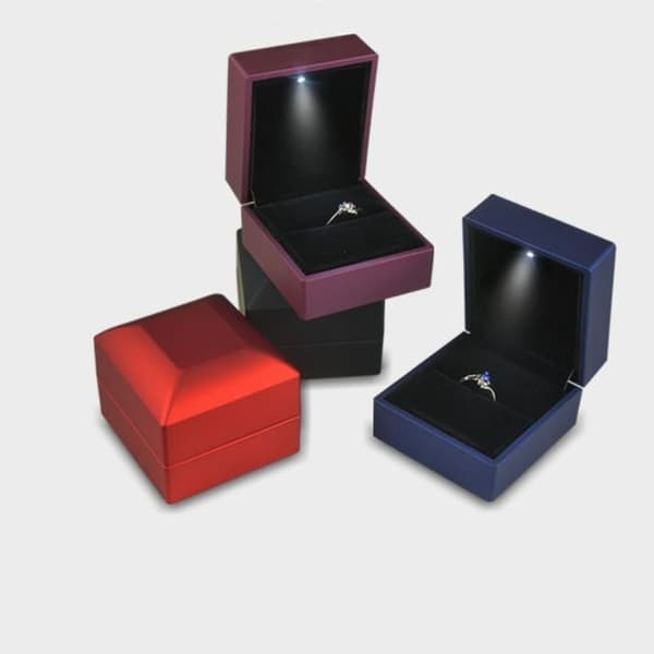 LED Ring Øreringe Æske Smykkeetui SORT black