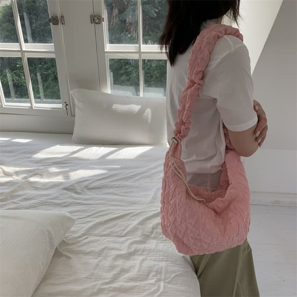 Skuldertaske Dumpling Crossbody Tasker GRØN green