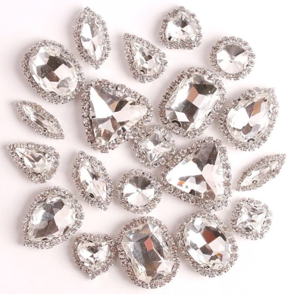 Helmet Diamond Glass Crystal 6 6 6