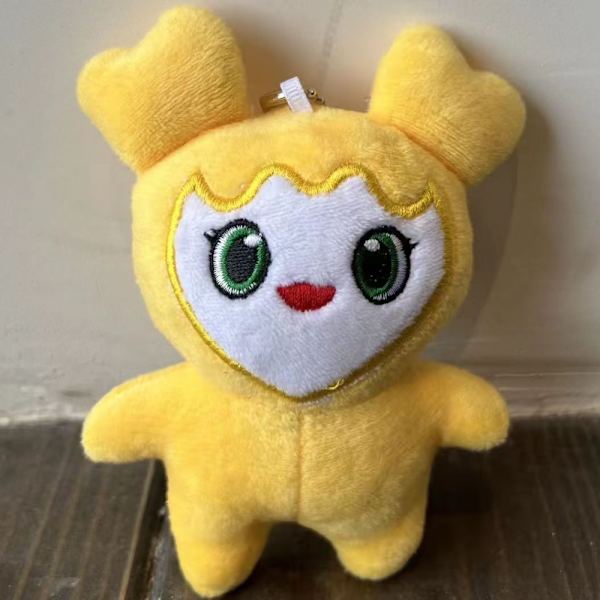 2kpl Momo Doll Avaimenperä Nukkeriipus PUNAINEN Red
