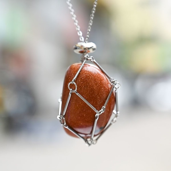 Crystal Holder Cage Necklace Crystal Net Metal Halsband RÖTT Red Agate