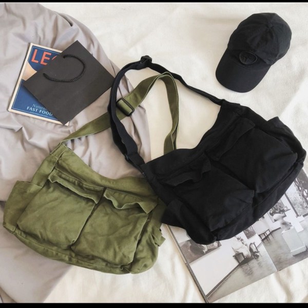 Messenger Bags Designer käsilaukku MUSTA black