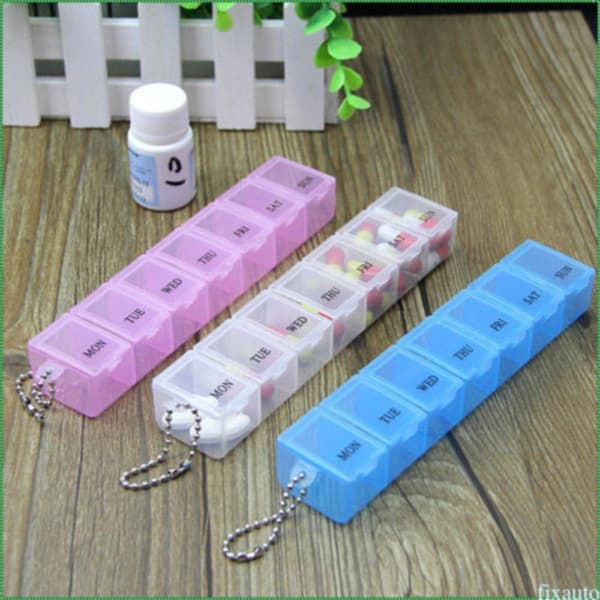 7 Days Pill Box -tablettiannostelija PUNAINEN red