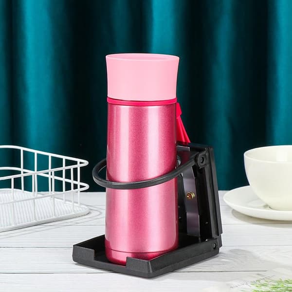 Auton mukiteline juomateline pulloteline