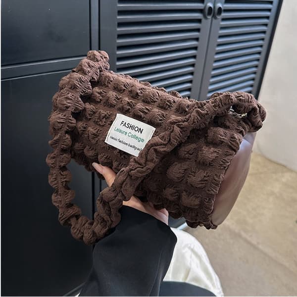 Plisseret taske underarmspose KAFFE coffee