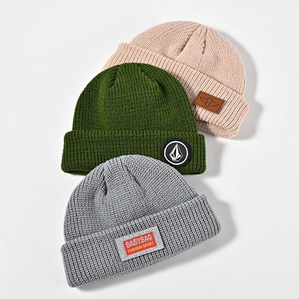 Manschettstickad cap ROSA pink