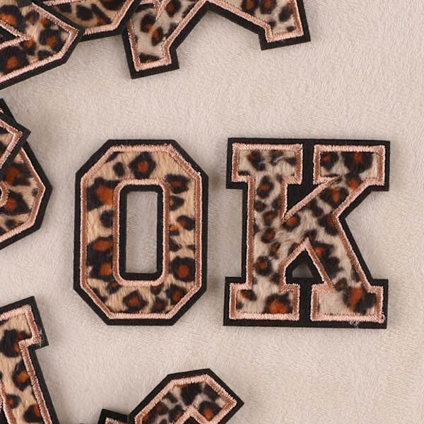 Leopard Letter Patches Brev Patch Strykejern i Digital Patche