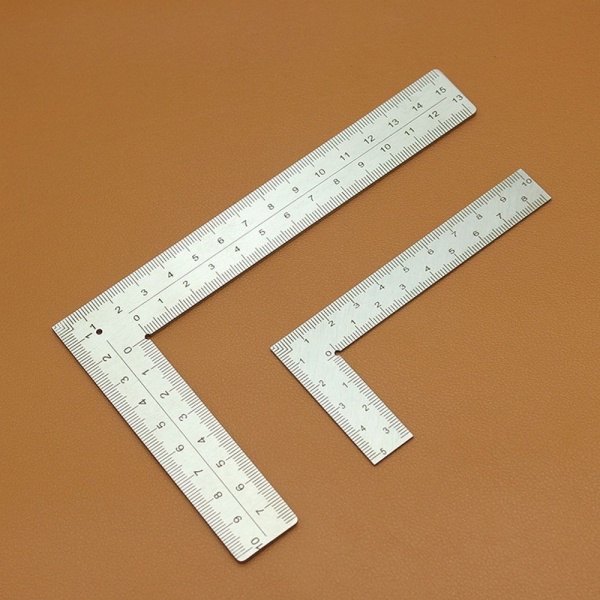 Graderad linjal L Fyrkantig linjal 5 × 10CM 5 × 10CM 5 × 10cm