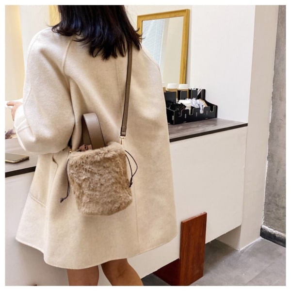 Faux Fur Bag Dam Handväskor KHAKI khaki