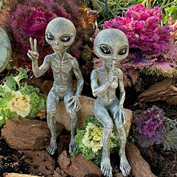 1PC Outer Space Alien Statue Trädgård Resin Figurine Man