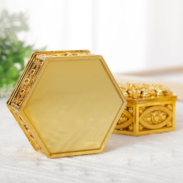 Candy Box Cake Karkkilaatikot GOLD Gold