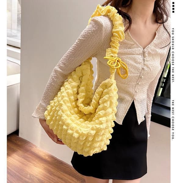 Puffy Handbag Rannekangaskassi MUSTA Black