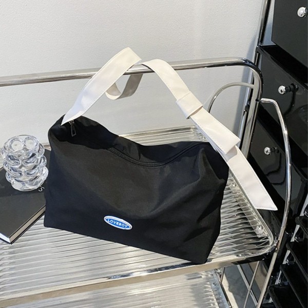 Olkalaukku Messenger Bag MUSTA black