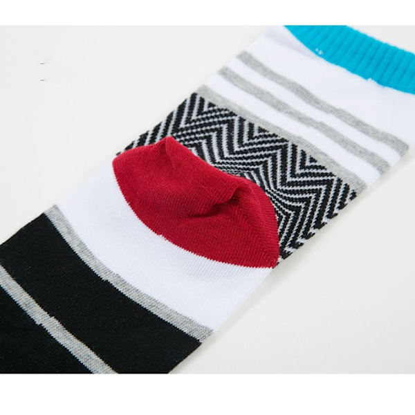 Five Finger Short Socks Hauskat sukat, joissa varvas PUNAINEN red