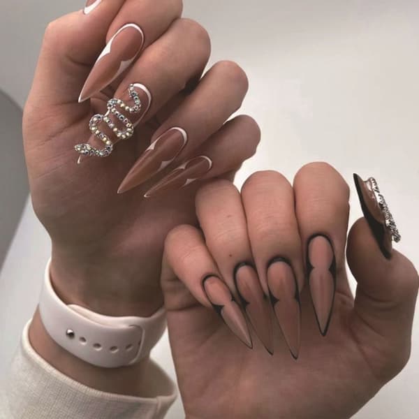 24 kpl Tekokynnet Super Pitkät Stiletto JP2271