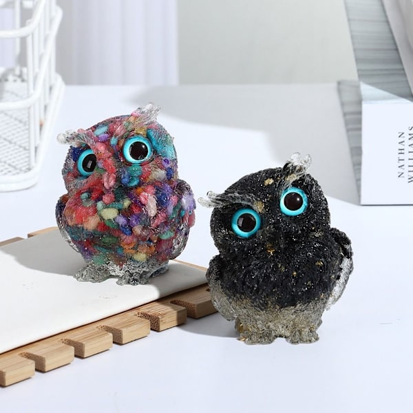 Pöllöfiguurihartsiminiatyyrit 3 3 3