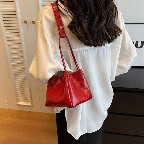 Bucket Bag Axelväska RÖD red