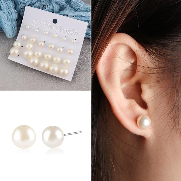 Set med 12 par simulerade pärlörhängen beige