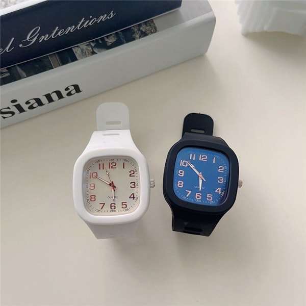 Klockor Quartz Watch SVART Black