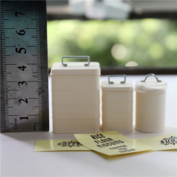 Nukkekodin leipäsäiliö Miniatyyri leivinsäiliö KELTAINEN LEIPÄ yellow bread bin-bread bin