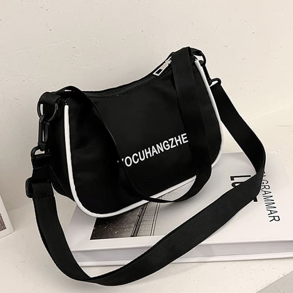 Axelväska Messenger Bag VIT white
