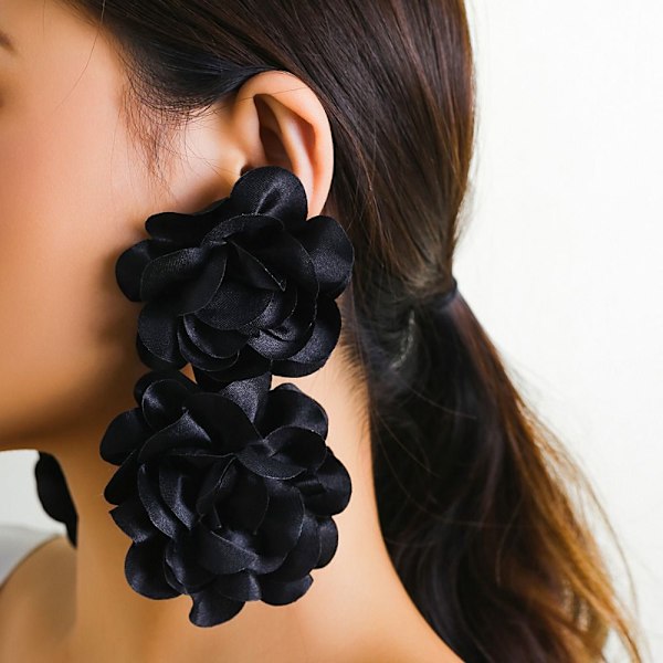Blomörhänge Drop örhängen SVART black