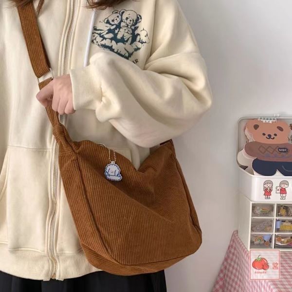Corduroy Crossbody Bag Axelväska KHAKI Khaki